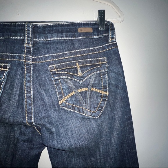 Kut from the kloth bootcut Natalie,‎ jeans, size 4 - Picture 6 of 16
